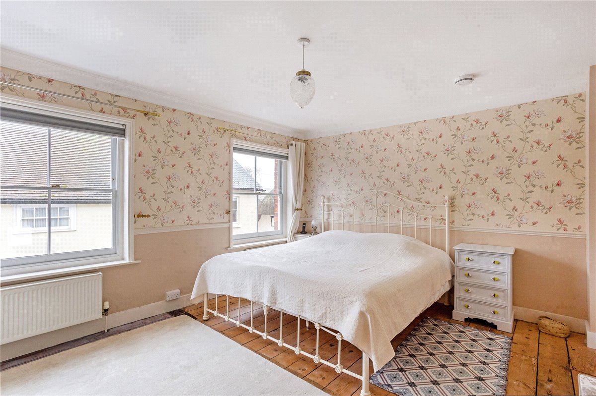 4 bedroom house, Oxford Street, Ramsbury SN8 - Let Agreed