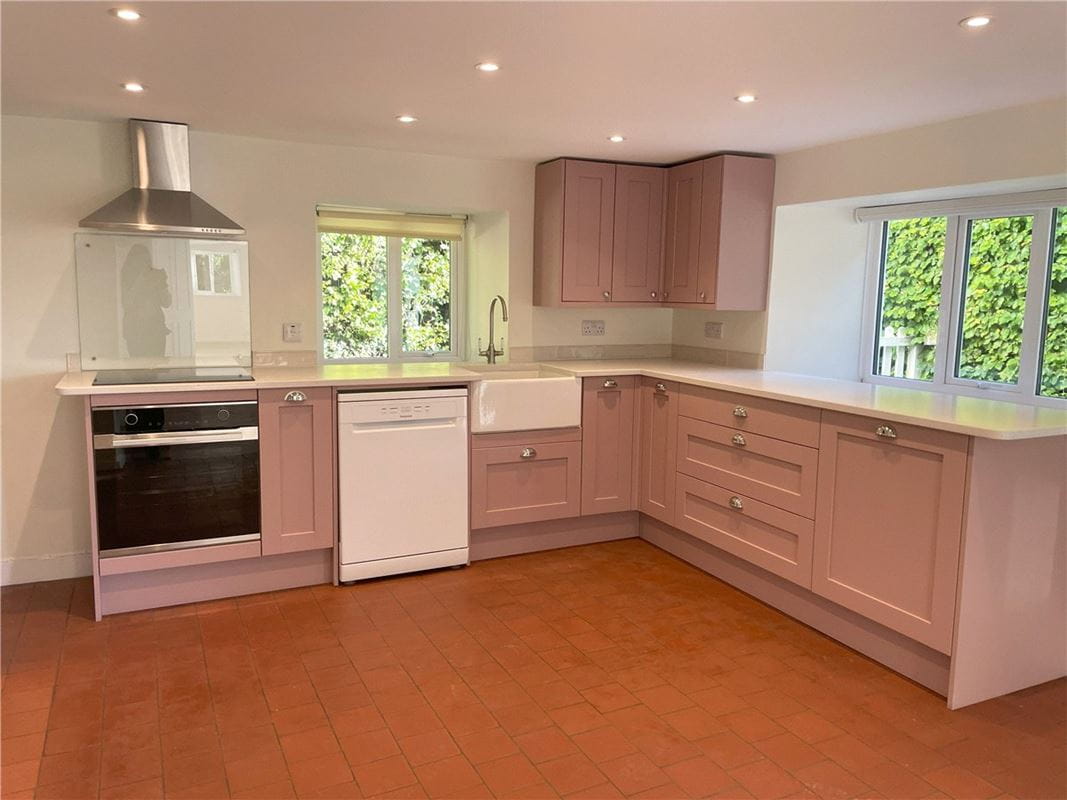 4 bedroom house, Berwick St. James, Salisbury SP3 - Available
