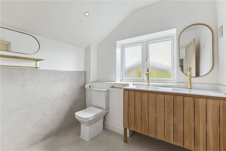 4 bedroom house, High Street, Burbage SN8 - Let Agreed