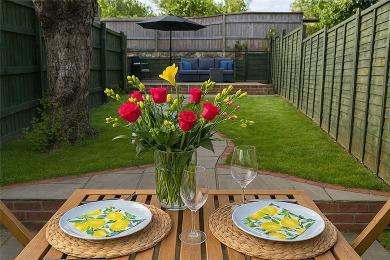 1 bedroom cottage, St. Martins, Marlborough SN8 - Available