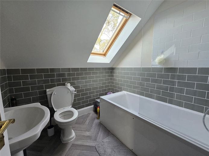 3 bedroom house, Post Office Lane, Pewsey SN9 - Available
