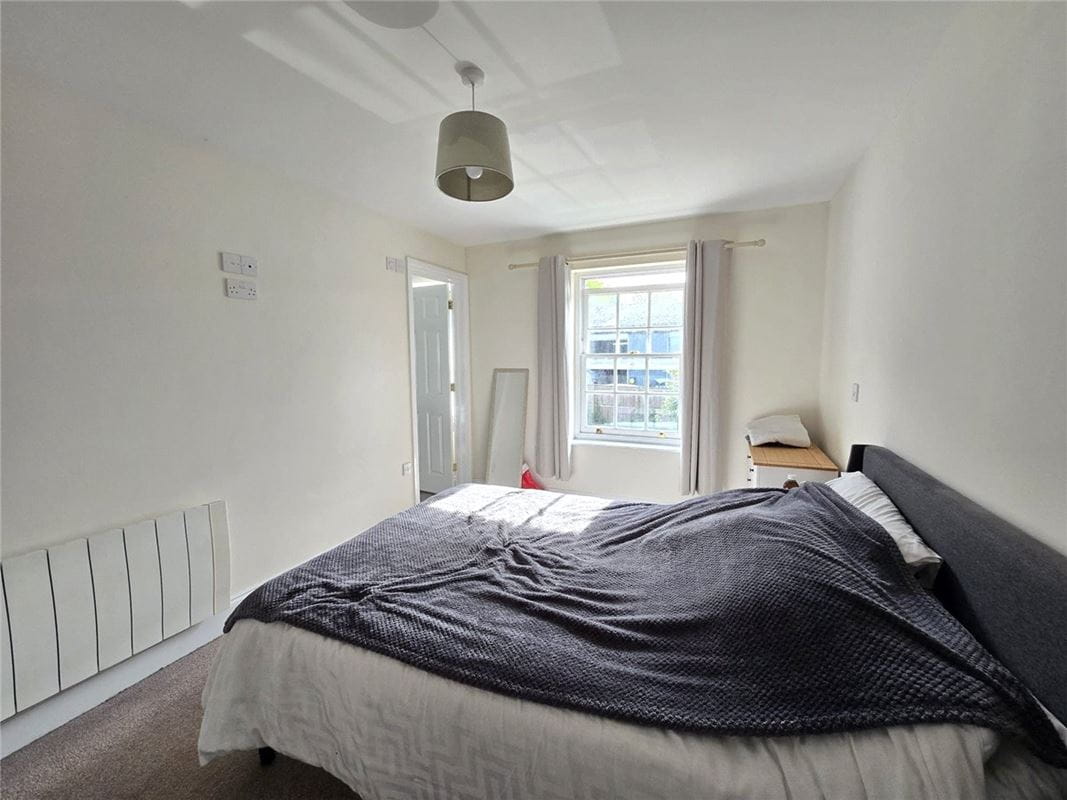 3 bedroom house, Post Office Lane, Pewsey SN9 - Available