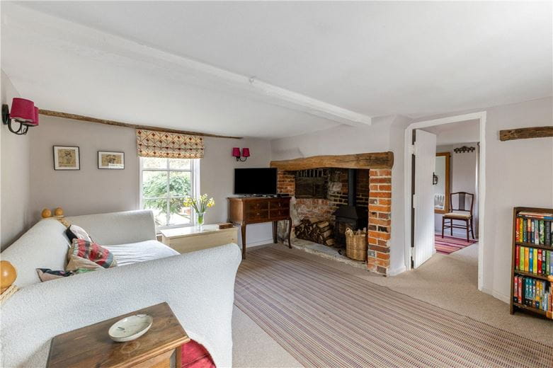 4 bedroom house, Easton Royal, Pewsey SN9 - Available