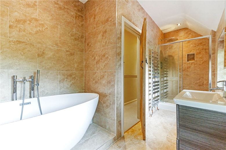 6 bedroom house, Hyde Lane, Marlborough SN8 - Available