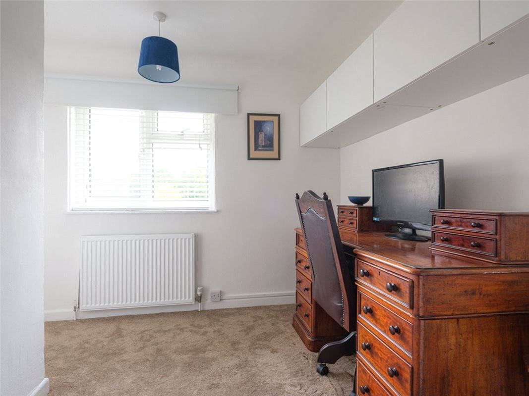 3 bedroom house, Bondfields, Woodborough SN9 - Available