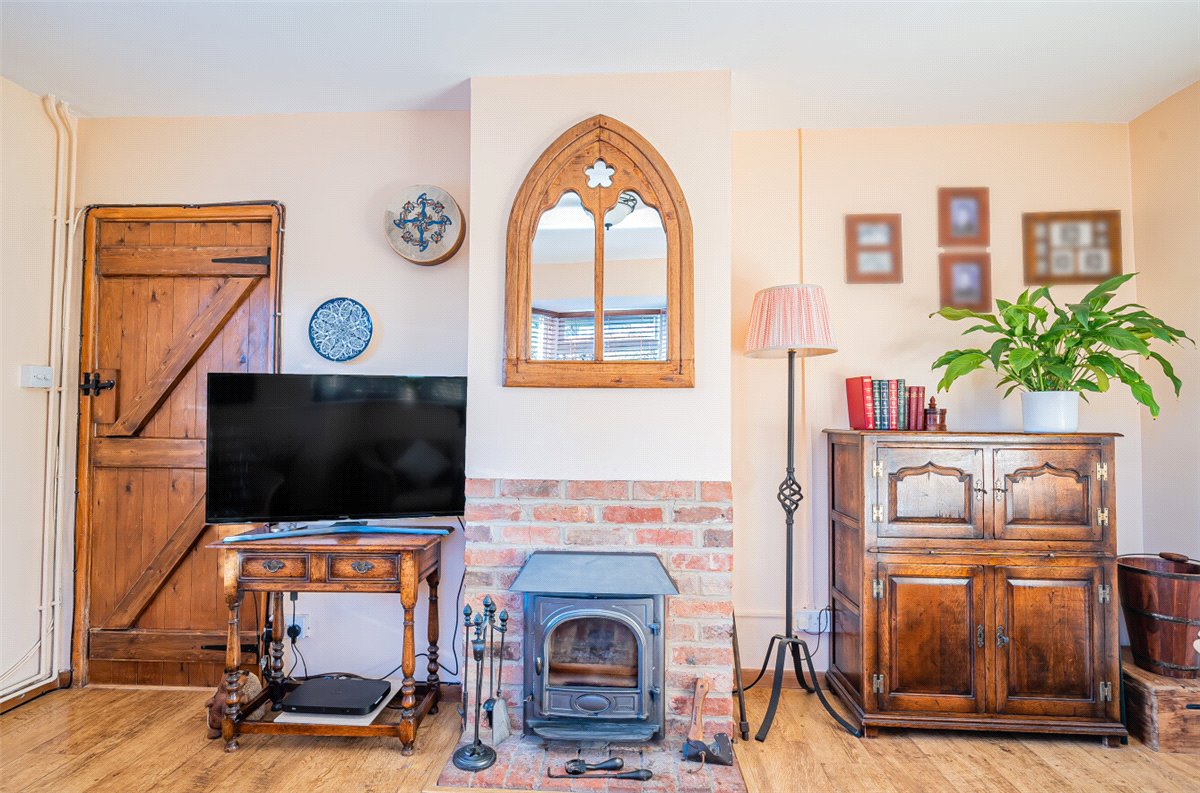 3 bedroom cottage, Trusloe Cottages, Avebury Trusloe SN8 - Available
