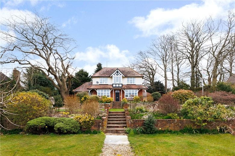 5 bedroom house, Bath Road, Marlborough SN8 - Available