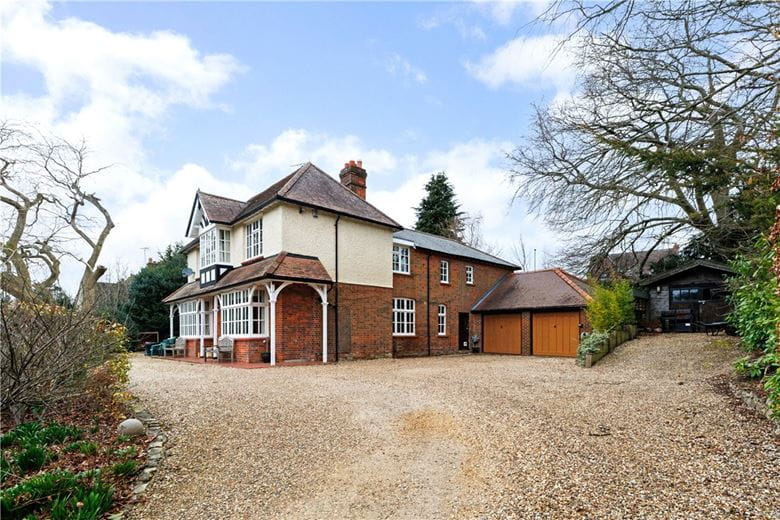 5 bedroom house, Bath Road, Marlborough SN8 - Available