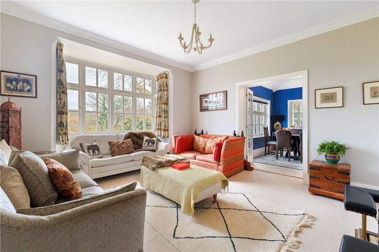 5 bedroom house, Bath Road, Marlborough SN8 - Available