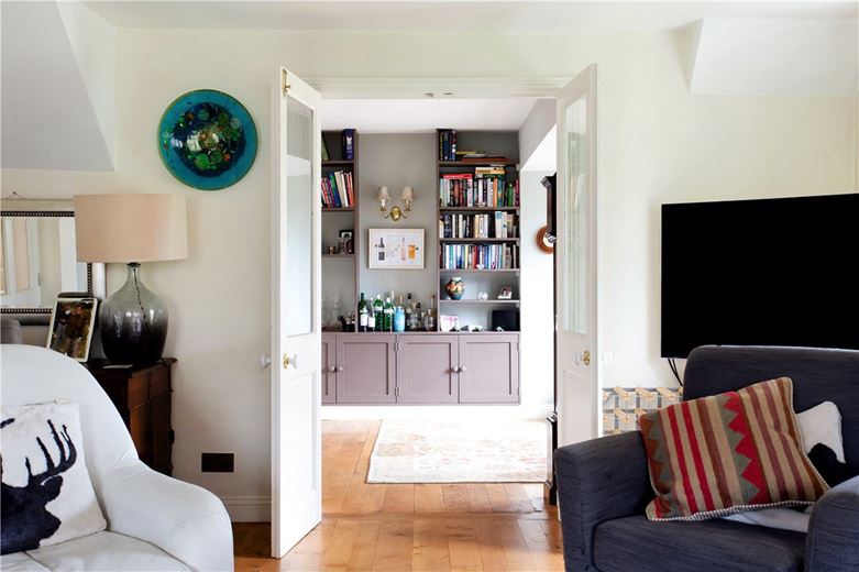 4 bedroom house, Lower Fyfield, Marlborough SN8 - Available