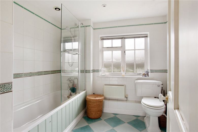 4 bedroom house, Lower Fyfield, Marlborough SN8 - Available