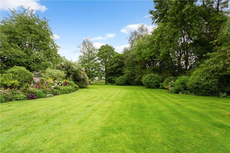 5 bedroom house, The Street, Marden SN10 - Available