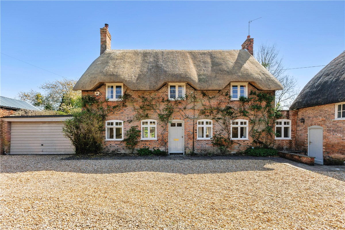 5 bedroom house, The Street, Marden SN10 - Available