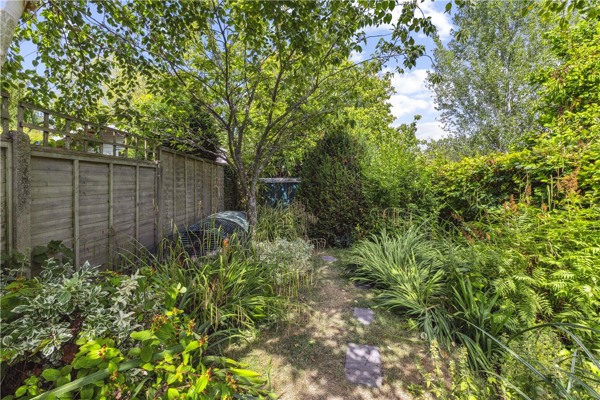 3 bedroom house, Crooked Corner, Aldbourne SN8 - Available