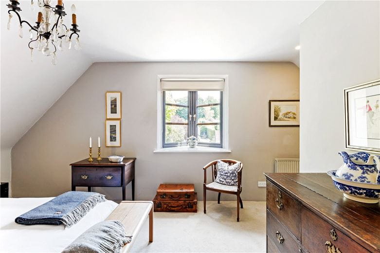 3 bedroom house, Lockeridge, Marlborough SN8 - Available