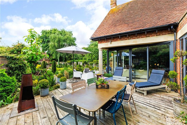 3 bedroom house, Lockeridge, Marlborough SN8 - Available