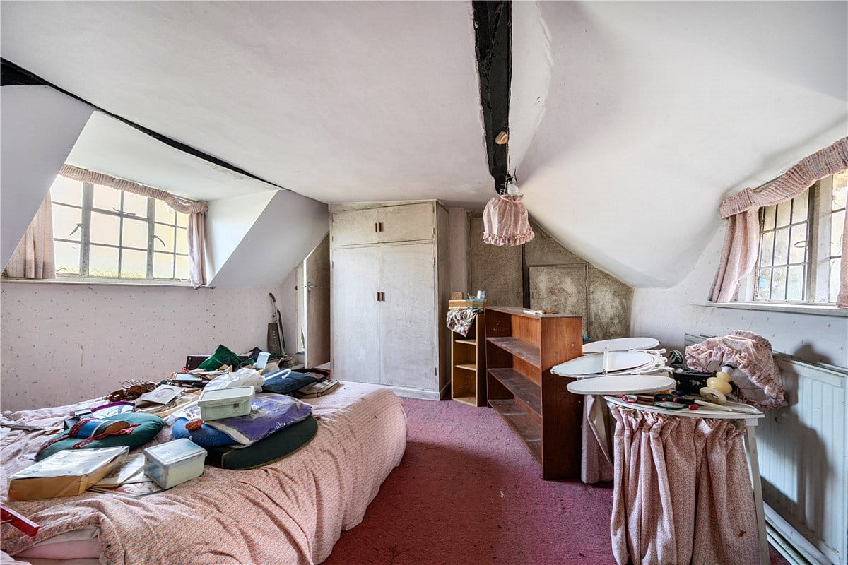 3 bedroom house, Westcourt, Burbage SN8 - Available