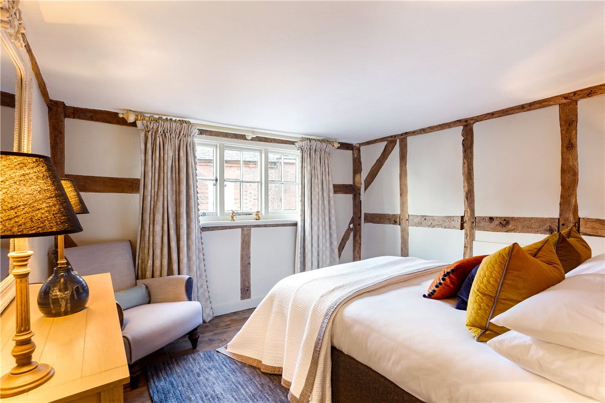 4 bedroom house, Silverless Street, Marlborough SN8 - Available