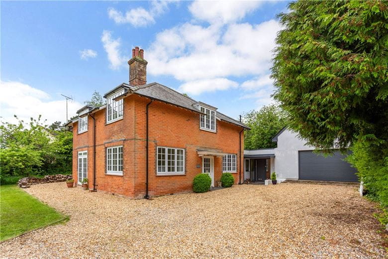 5 bedroom house, Cross Lane, Marlborough SN8 - Available