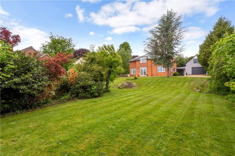 5 bedroom house, Cross Lane, Marlborough SN8 - Available