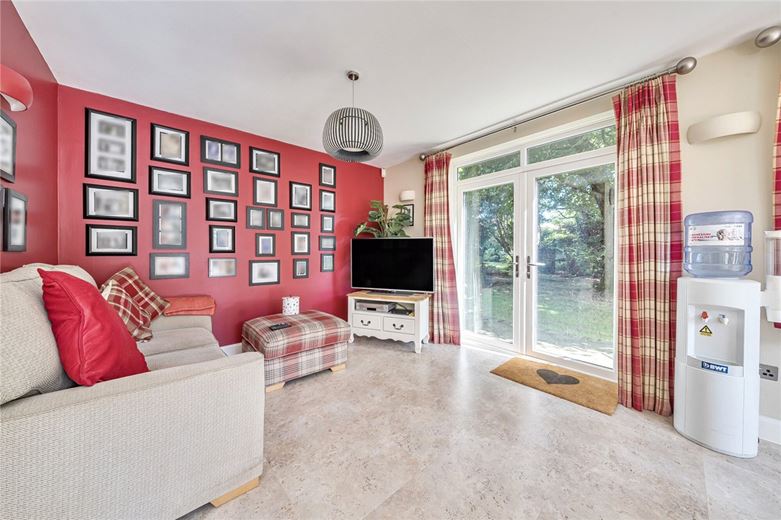 5 bedroom house, Leaze Road, Marlborough SN8 - Available
