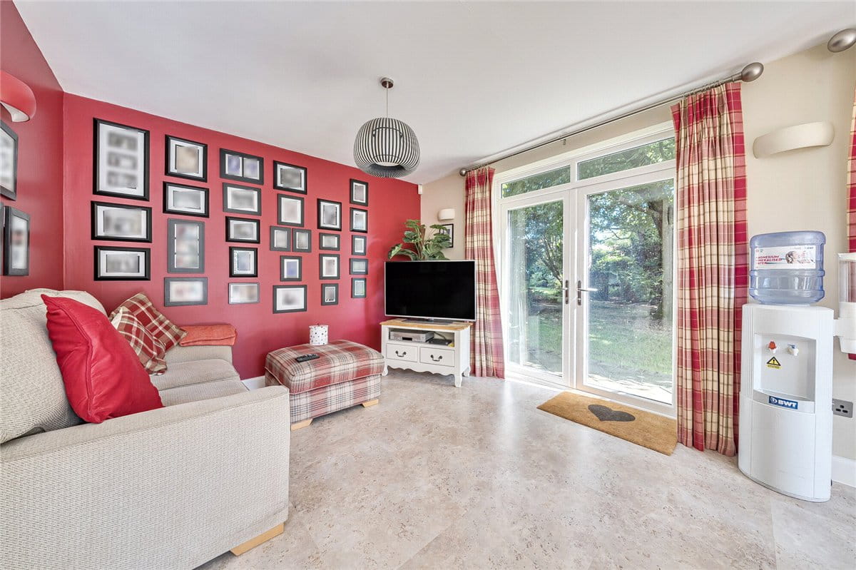 5 bedroom house, Leaze Road, Marlborough SN8 - Available