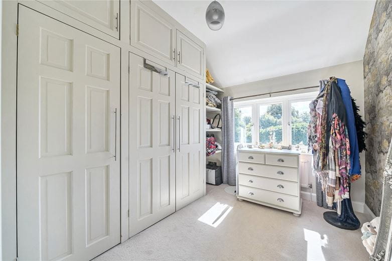 5 bedroom house, Leaze Road, Marlborough SN8 - Available