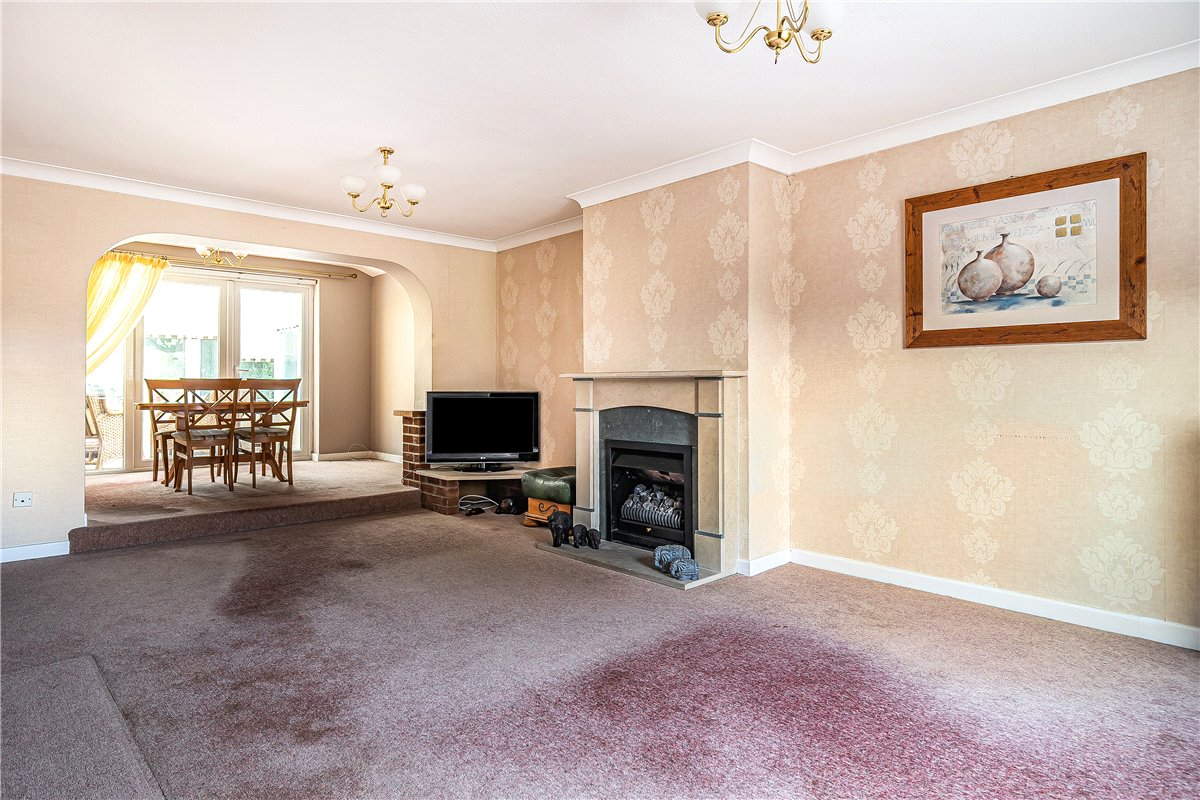 4 bedroom bungalow, High Street, Burbage SN83AR - Sold STC