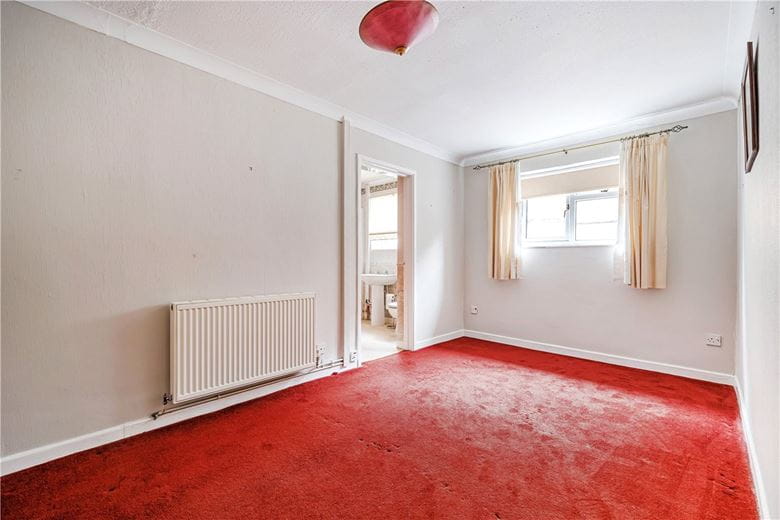 4 bedroom bungalow, High Street, Burbage SN83AR - Sold STC