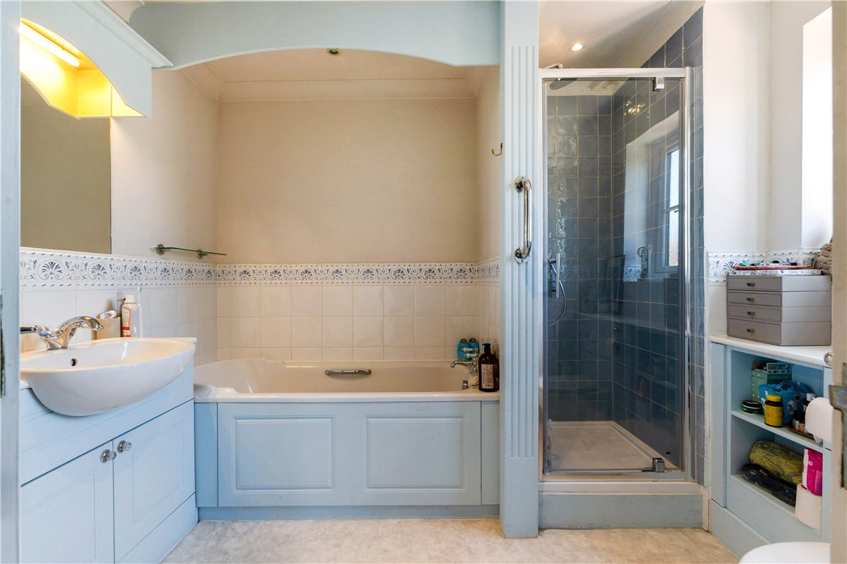 4 bedroom house, Granary Road, Great Bedwyn SN8 - Sold