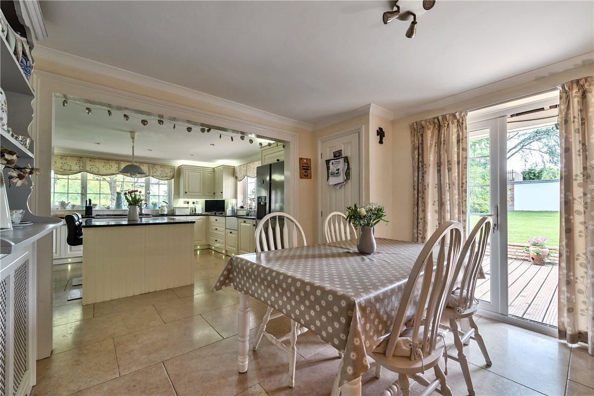 5 bedroom house, Clench Common, Marlborough SN8 - Available