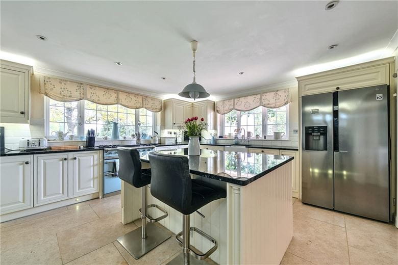 5 bedroom house, Clench Common, Marlborough SN8 - Available
