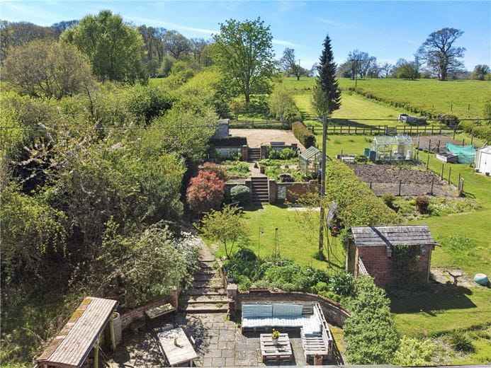 4 bedroom house, Fosbury, Wiltshire SN8 - Available