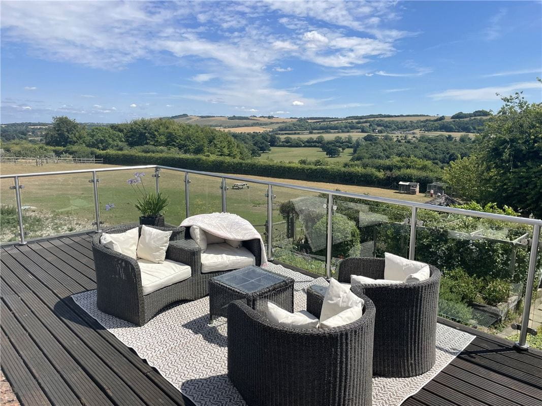 3 bedroom house, Newtown, Shalbourne SN8 - Sold STC