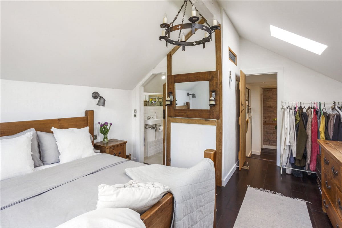 3 bedroom house, The Street, All Cannings SN10 - Available