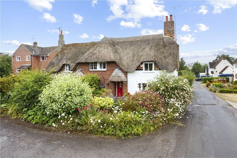 3 bedroom cottage, Forge Close, West Overton SN8 - Available