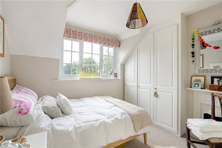 3 bedroom house, St. Johns Close, Marlborough SN8 - Sold STC