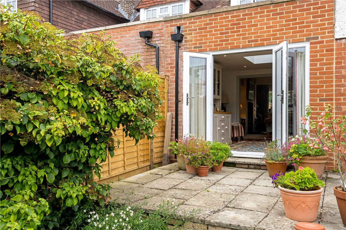 3 bedroom house, St. Johns Close, Marlborough SN8 - Sold STC