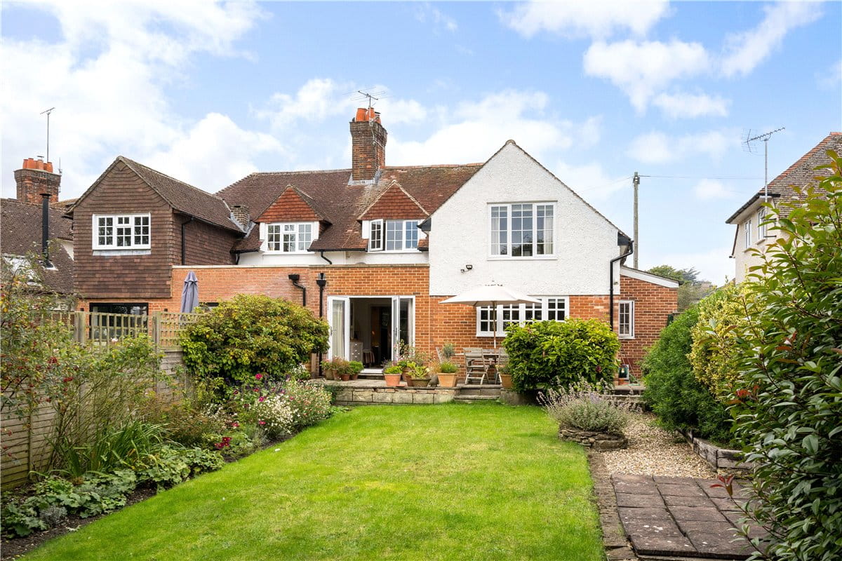 3 bedroom house, St. Johns Close, Marlborough SN8 - Sold STC