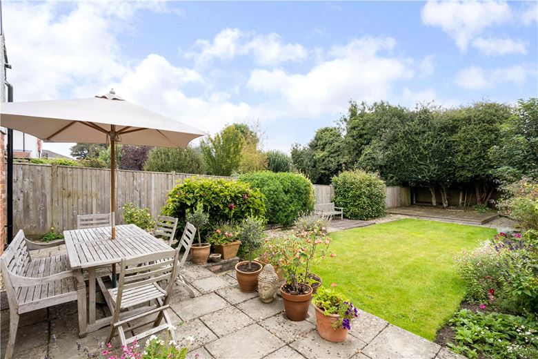 3 bedroom house, St. Johns Close, Marlborough SN8 - Sold STC