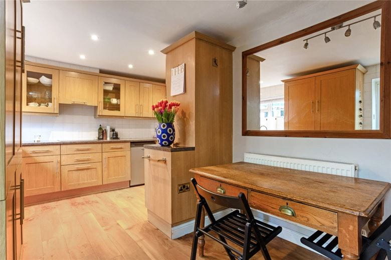 3 bedroom cottage, Wilton, Marlborough SN8 - Available