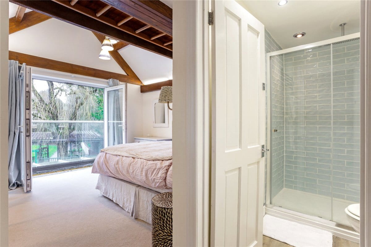 3 bedroom cottage, Wilton, Marlborough SN8 - Available