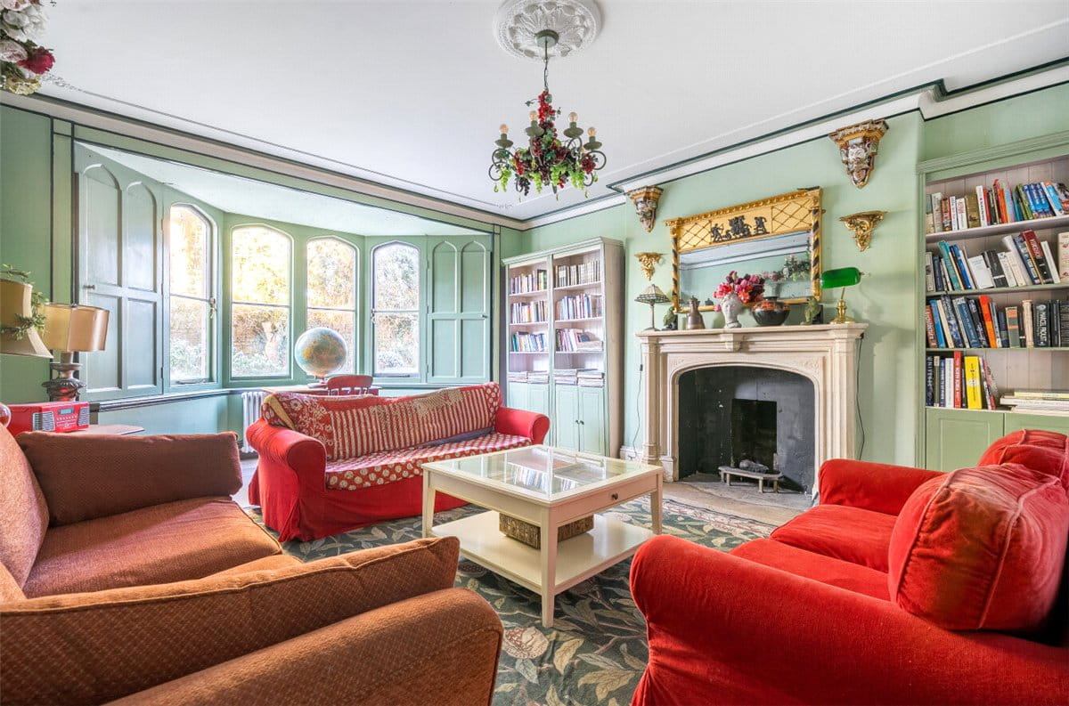 8 bedroom house, Castlefields, Calne SN11 - Available