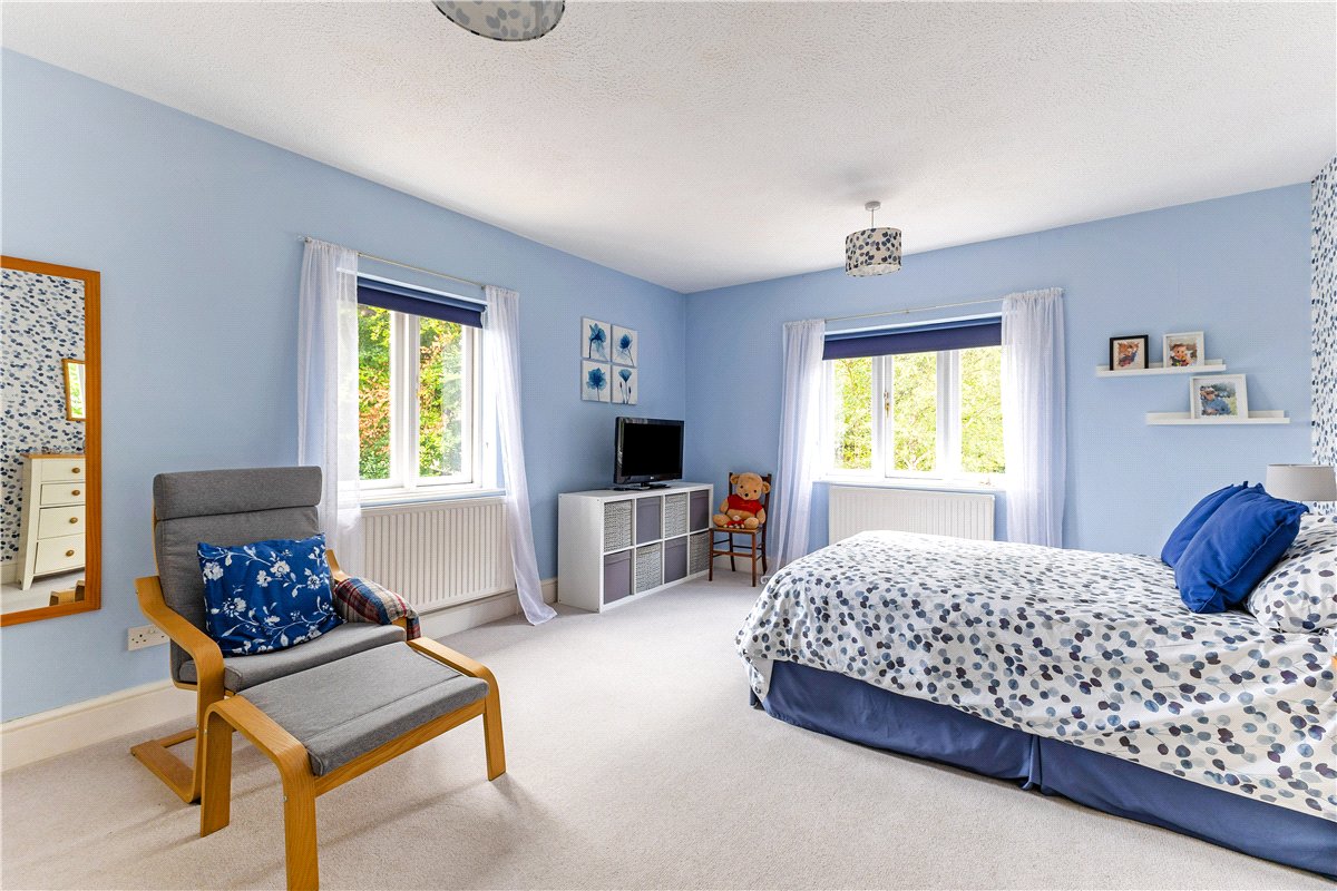 4 bedroom house, Chopping Knife Lane, Marlborough SN8 - Available