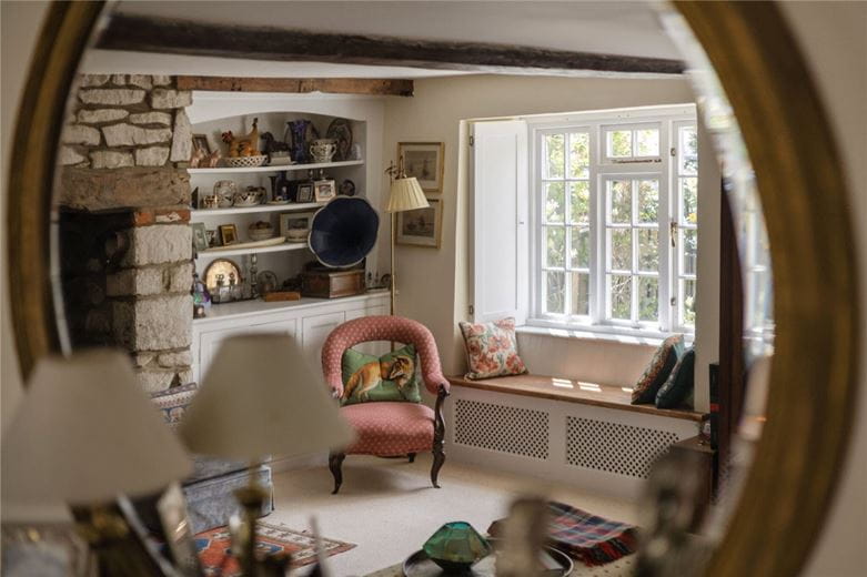 4 bedroom house, Church Walk, Bishopstone SN6 - Available