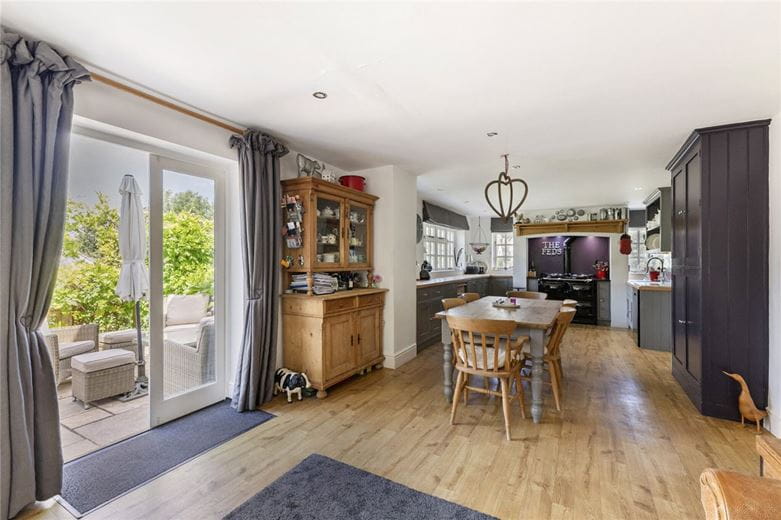 4 bedroom house, Church Path, Bishopstone SN6 - Available