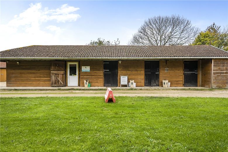 8 bedroom house, Fisher's Brook, Calne SN11 - Sold STC