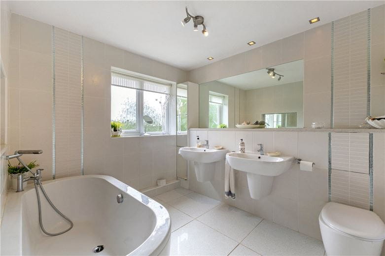 5 bedroom house, Southward Lane, Aldbourne SN8 - Available