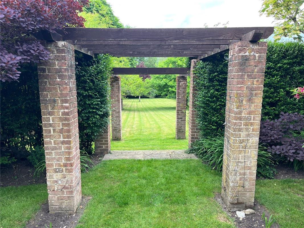 4 bedroom house, High Street, Manton SN8 - Available