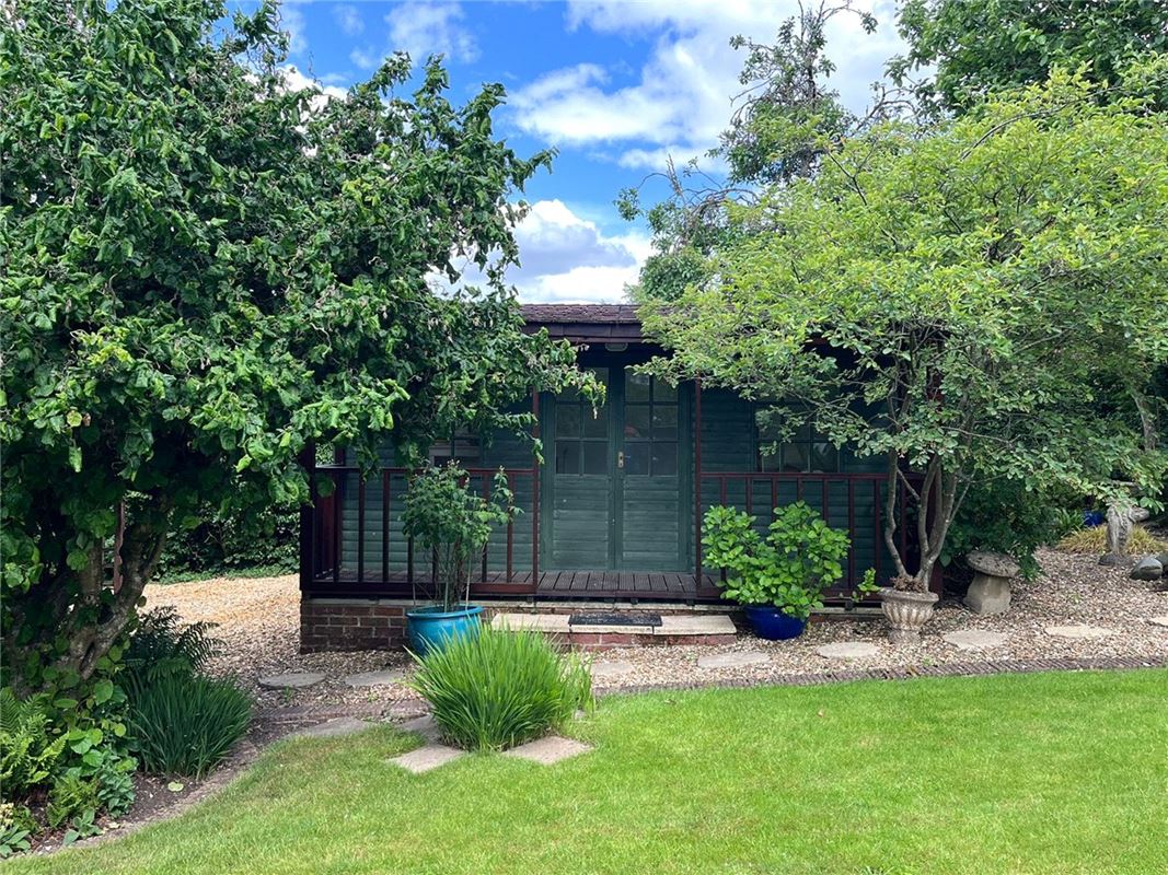 4 bedroom house, High Street, Manton SN8 - Available